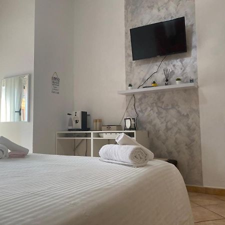 Bed and Breakfast Vittorio Veneto à Bologne Extérieur photo