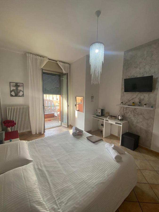 Bed and Breakfast Vittorio Veneto à Bologne Extérieur photo